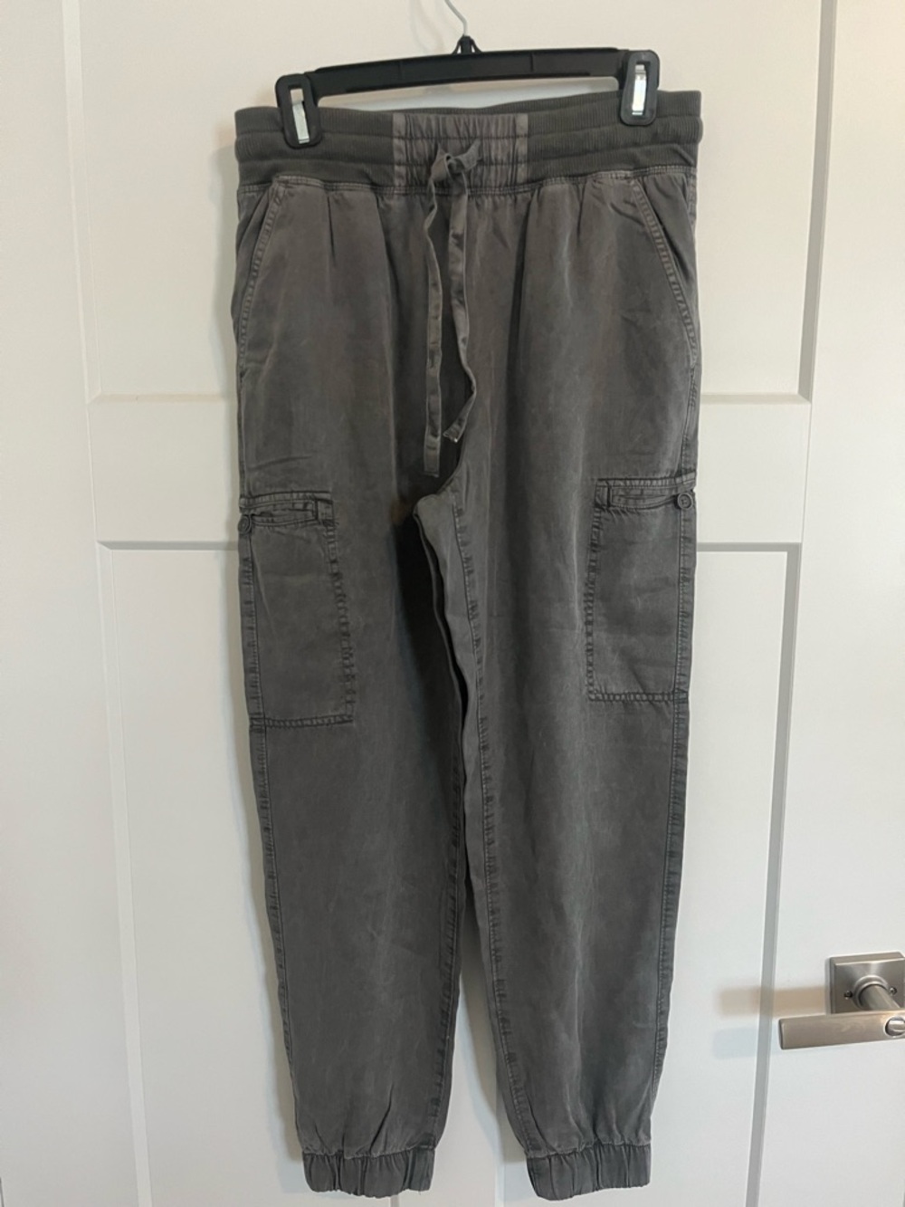 aerie Gray Cargo Jogger Pants